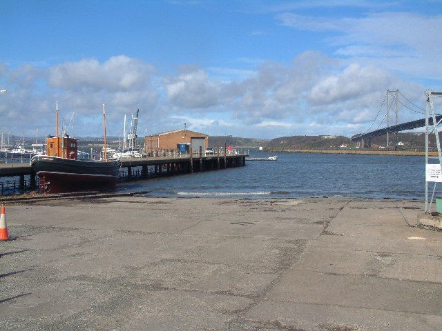 File:Port Edgar Marina.jpg