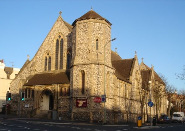 File:St Luke's Church, Queen's Park, Brighton 01.jpg