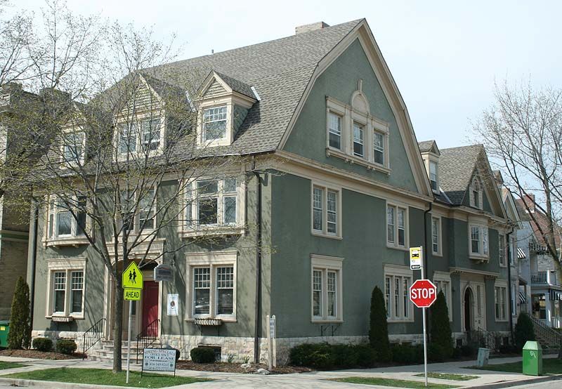 File:Knapp Astor House Apr10.jpg