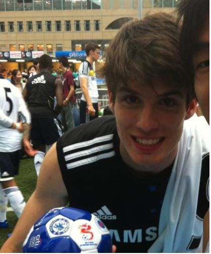 File:Lucas Piazon.jpg