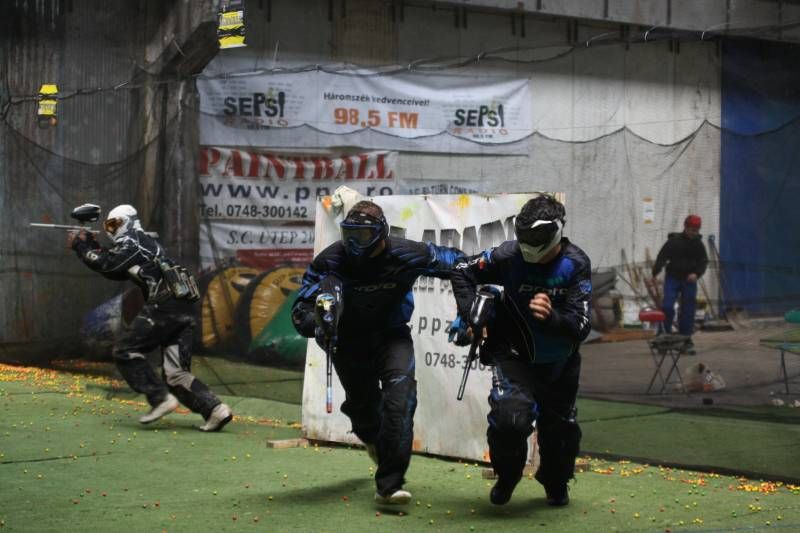 File:Paintball team at Saint George.jpg