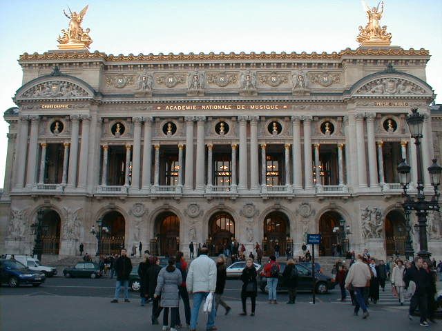 File:Palais garnier bs.jpg