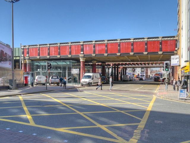 File:Southern Railway Viaduct, Salford.jpg