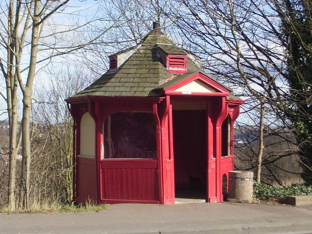 File:Tram shelter - geograph.org.uk - 347891.jpg