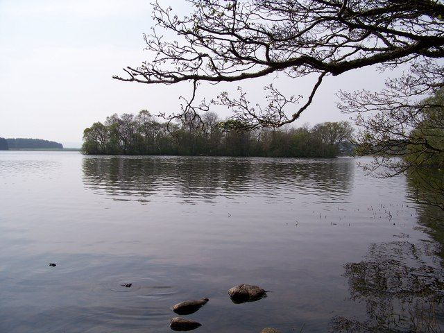 File:Inch Talla, Lake of Menteith.jpg