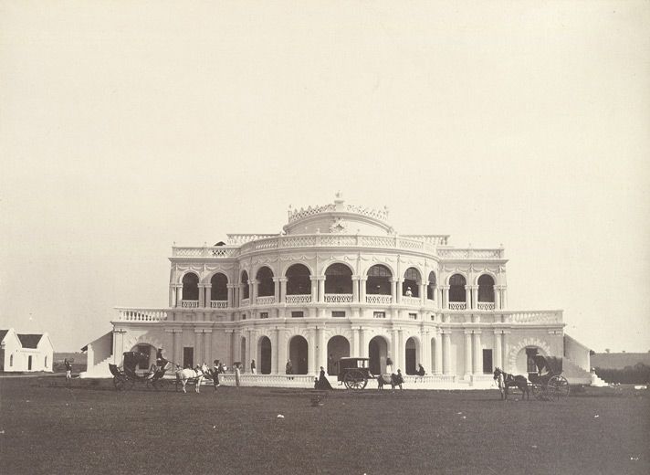 File:Jubbalporehotel1860.jpg