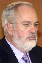 File:Miguel Arias Cañete 2002b (cropped).jpg