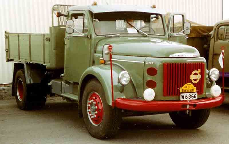 File:Volvo L495 Titan Truck 1965.jpg