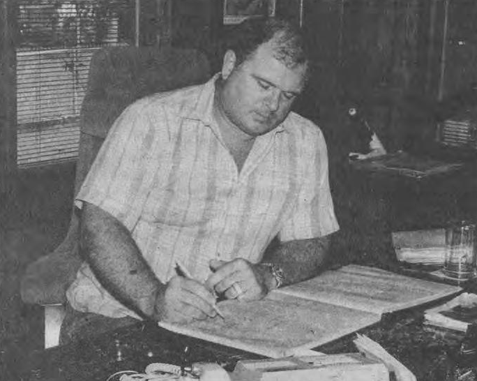 File:Bill Watts Mid South wrestling booker 1986.png