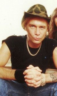 File:Billy Sheehan MrBig-1992-Paris (cropped).jpg