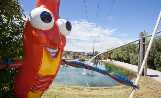 File:Giant Prawn at Huka Prawn Park.jpg