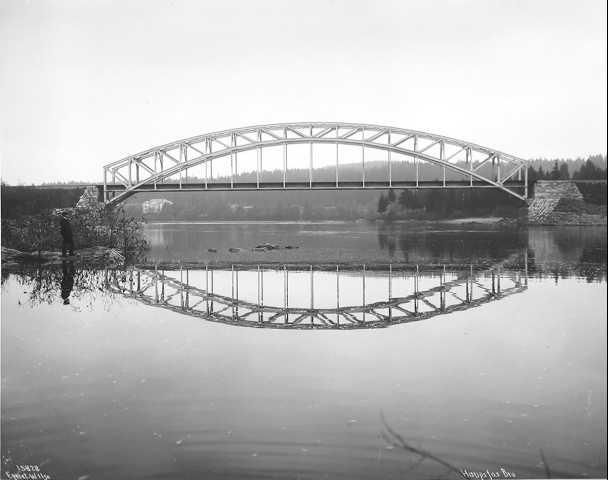 File:Haugsfoss Bridge 2.jpg