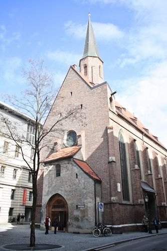 File:Salvatorkirche Munich I.jpg