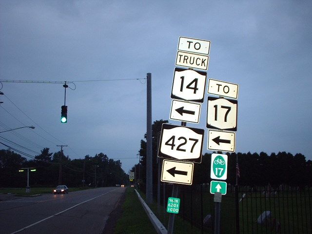 File:Former eastern terminus of NY 379.jpg