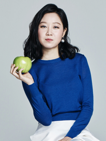 File:Gong Hyo Jin (Sep 2016).png