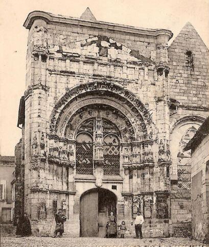 File:Loudun Eglise saint Pierre cropped.jpg