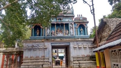 File:Nannilam maduvanesvarar temple1.jpg