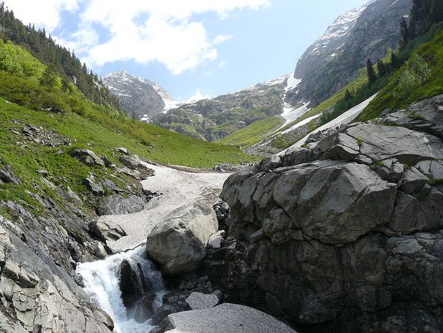 File:Palas Valley2.jpg