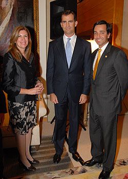 File:Prince Felipe and Fortuño.jpg