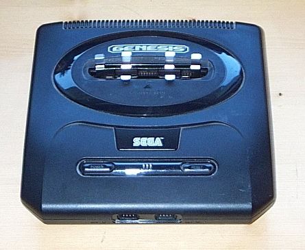 File:Sega Genesis second model.jpg