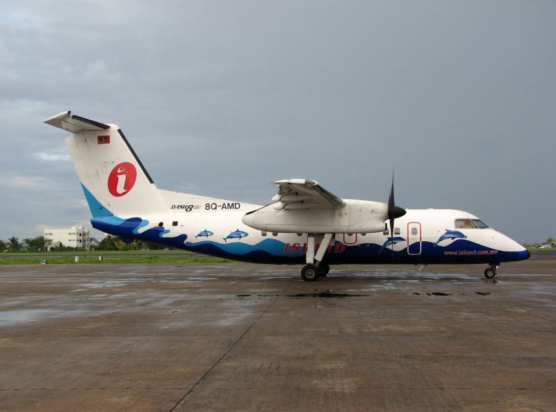 File:8Q-AMD Island Aviations Services DH8B (304987903).jpg