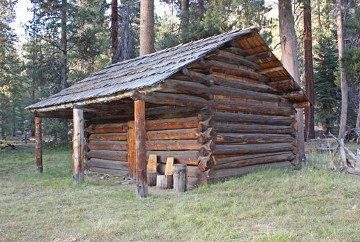 File:Barton-Lackey Cabin.jpg