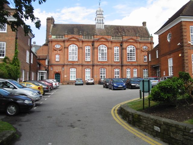 File:Cranbrook School - geograph.org.uk - 880855.jpg