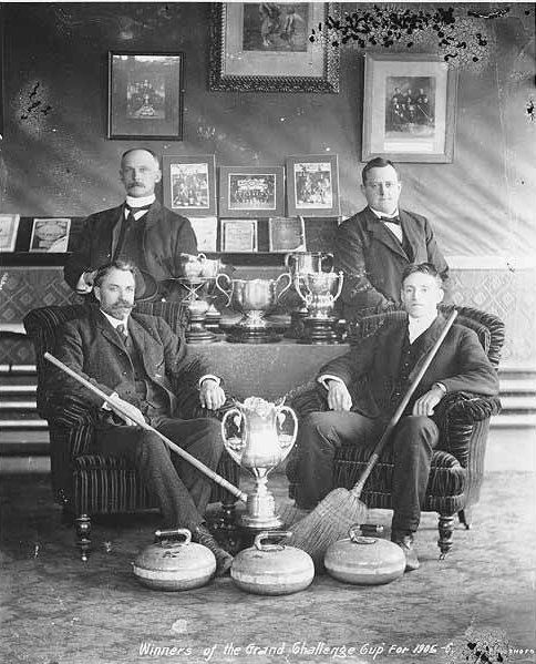 File:Curling team Dawson Yukon.jpg