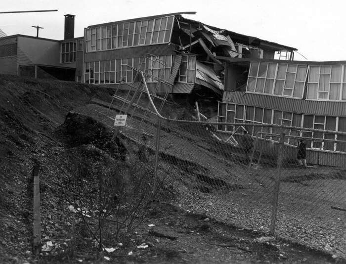 File:Earthquake-March-27-1964-Alaska-Government-Hill-School.jpg