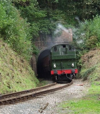 File:Llangollen berwyn tunnel.jpg