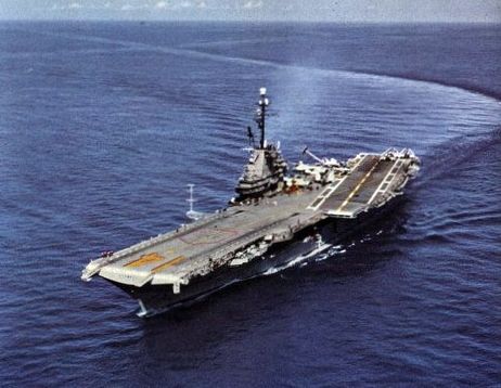 File:USS Ticonderoga (CVA-14) underway in 1960.jpg