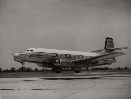 File:Avro Canada C-102 Jetliner.jpg