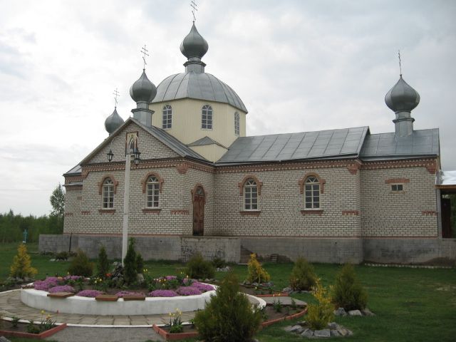 File:Cherniivka Monastery.jpg