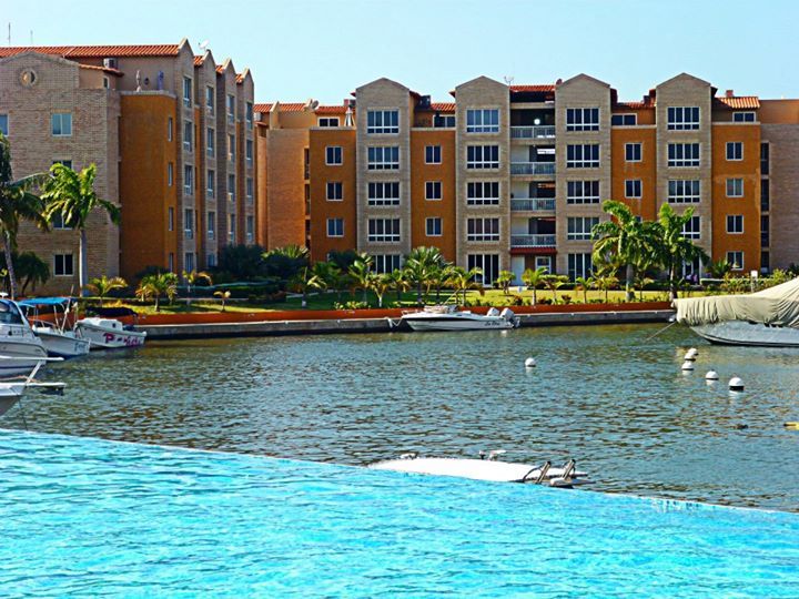 File:Complejo Habitacional "Marina del Rey".jpg