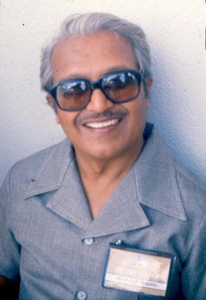 File:Dr. Shantinath Desai.jpg