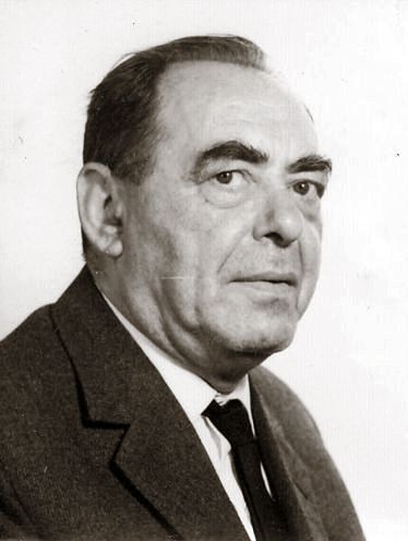 File:Leon Kasman.jpg