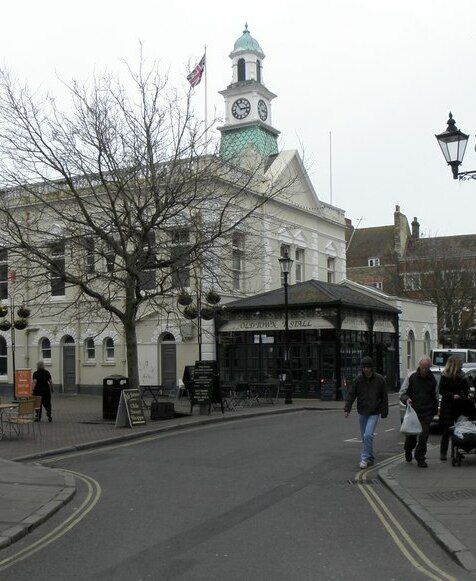 File:Margate Town Hall (cropped).jpg