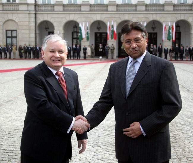 File:Pervez Musharraf Lech Kaczynski 2007 2.jpg