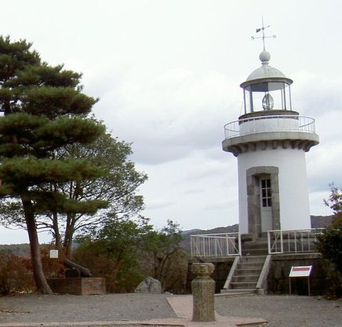 File:Shinagawa LIghthouse.jpg