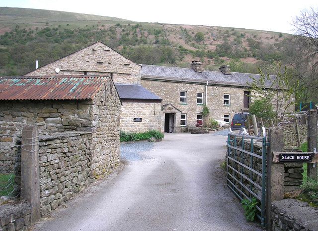 File:Slack House - geograph.org.uk - 416916.jpg