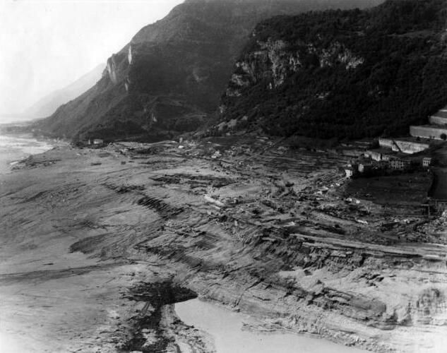 File:Vajont1963usarmy.jpg