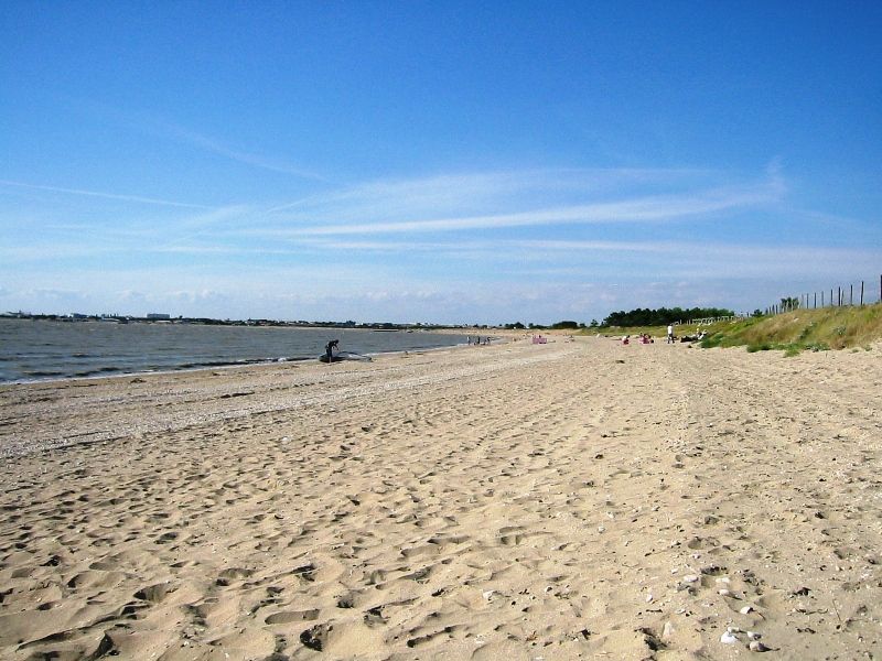 File:AytrePlage.JPG