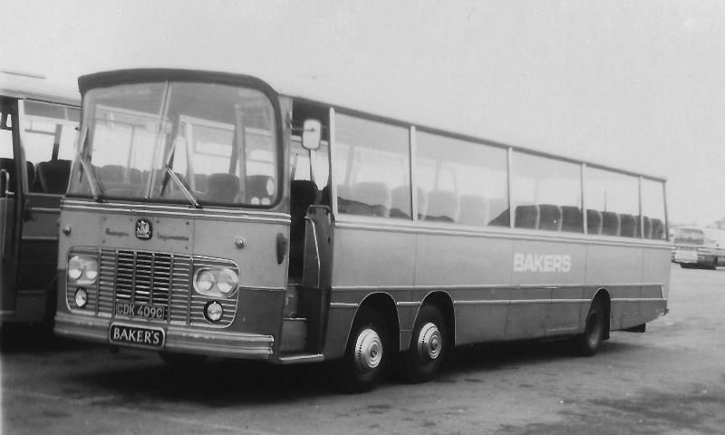 File:Bakers Coaches CDK409C.jpg