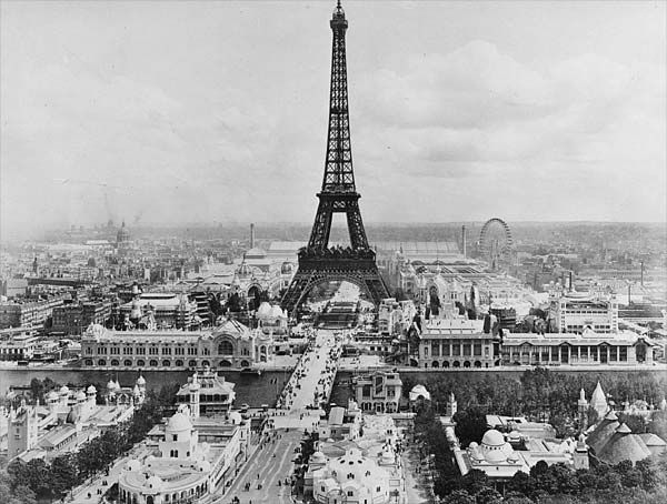 File:Eiffel Tower 7.jpg