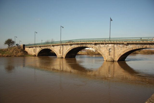 File:Gainsborough Bridge (geograph 3335621).jpg