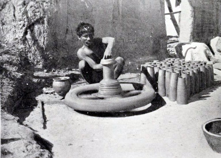 File:Pottery wheel before 1910.jpg