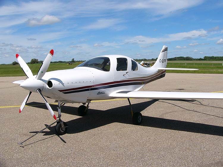 File:Lancair IV-P C-GLFP 02.jpg