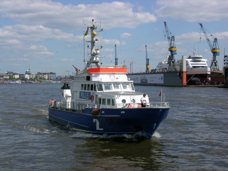 File:Polizeiboot BUERGERMEISTER WICHMANN 2008-05-20.jpg