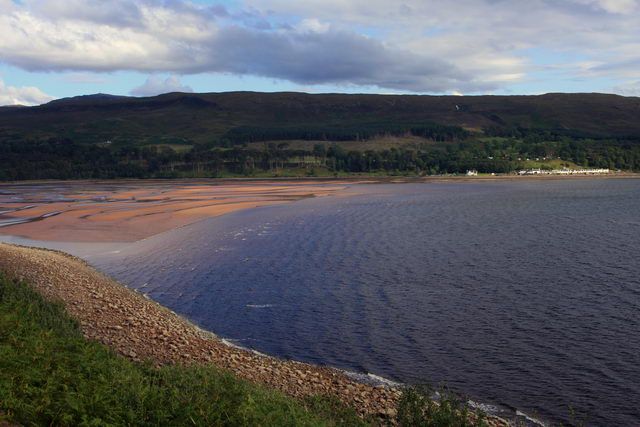 File:Applecross Bay. - geograph.org.uk - 1623299.jpg