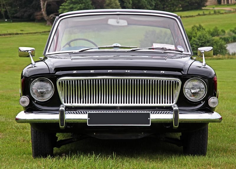 File:Ford Zephyr 211E head.jpg